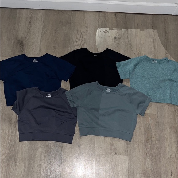 Athletic workout crop top - Picture 1 of 3